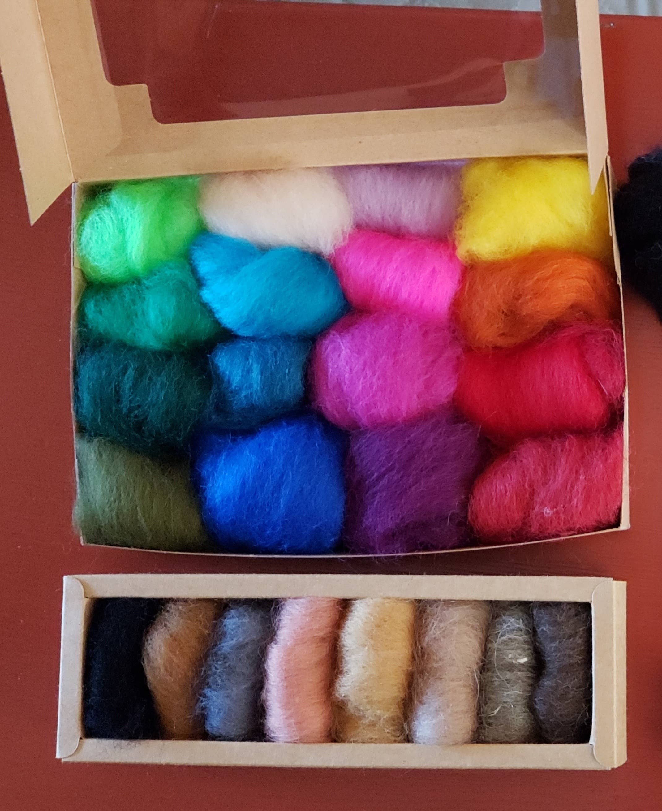 Large Size - Extra Wool Color Box- 16 Colors